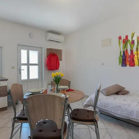 Laurea & Casia * Pula