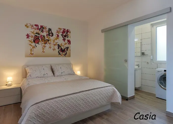 Laurea & Casia * Pula