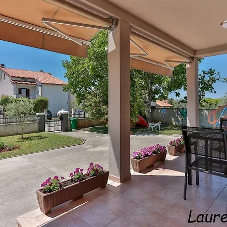 Apartman Laurea & Casia *
