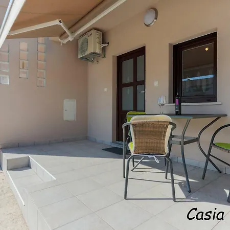 Apartman Laurea & Casia *