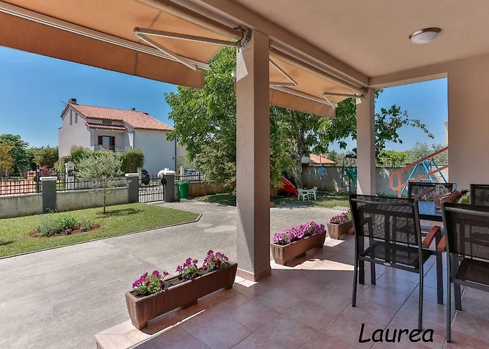 Apartman Laurea & Casia *